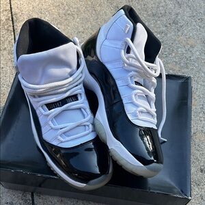 Air Jordan 11 Retro Size 11.5, Excellent Condition